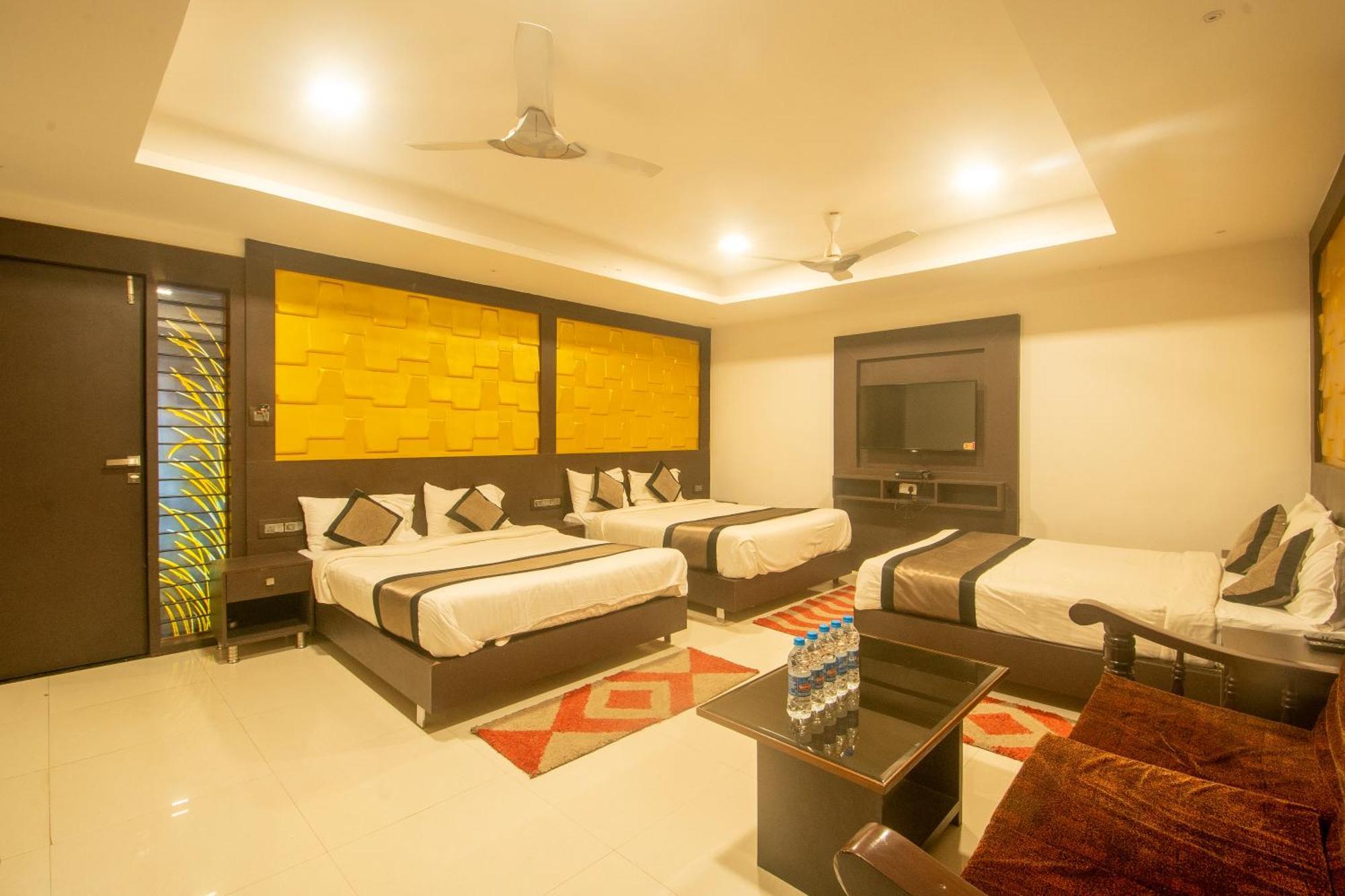 Parampara Residency Kushālnagar Exterior photo